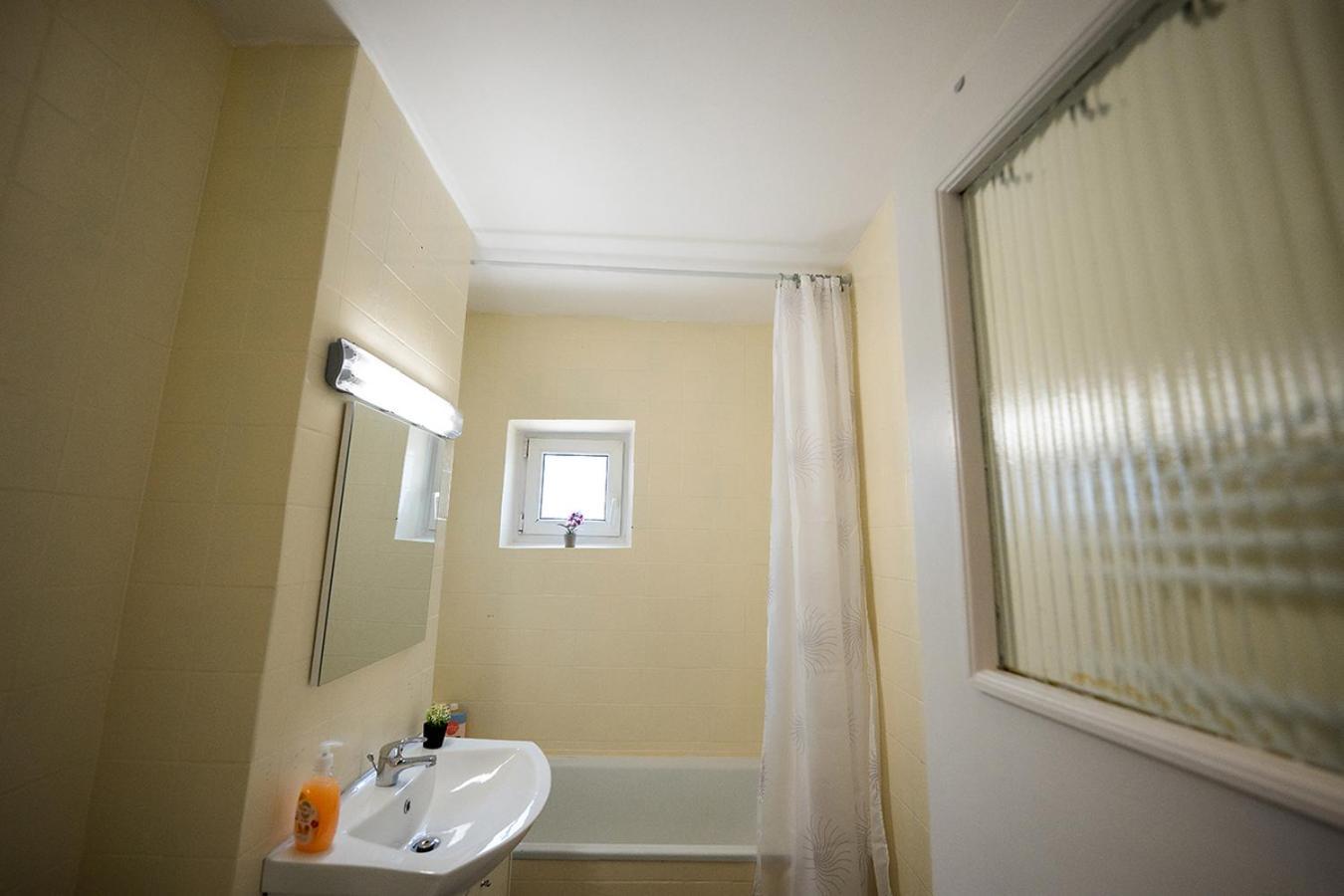 Aurel Vlaicu Apartment- Gara Brasov Luaran gambar